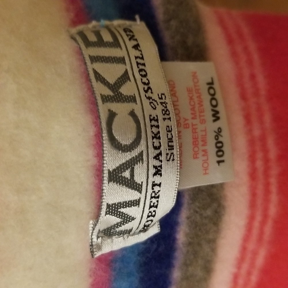 Colorful wool scarf - Picture 2 of 5